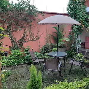 hotel-antigua-house.guatemalaantiguahotels.com/